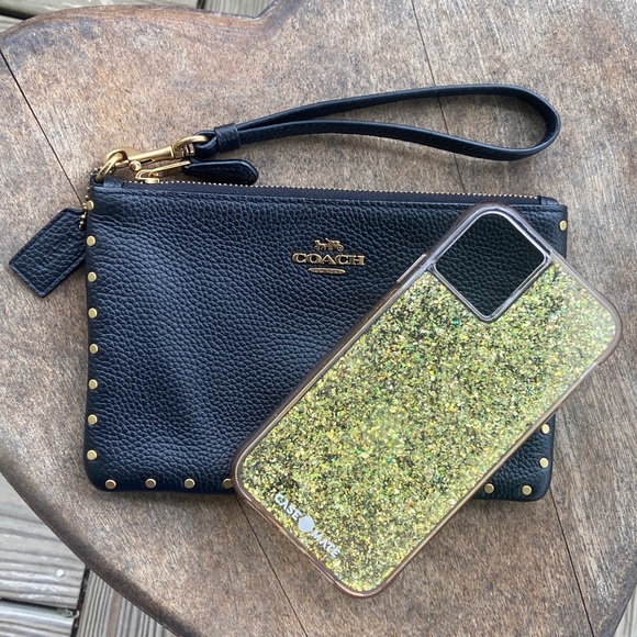 COACH Black Pebble Leather Wristlet With Rivets - Picture 10 of 10